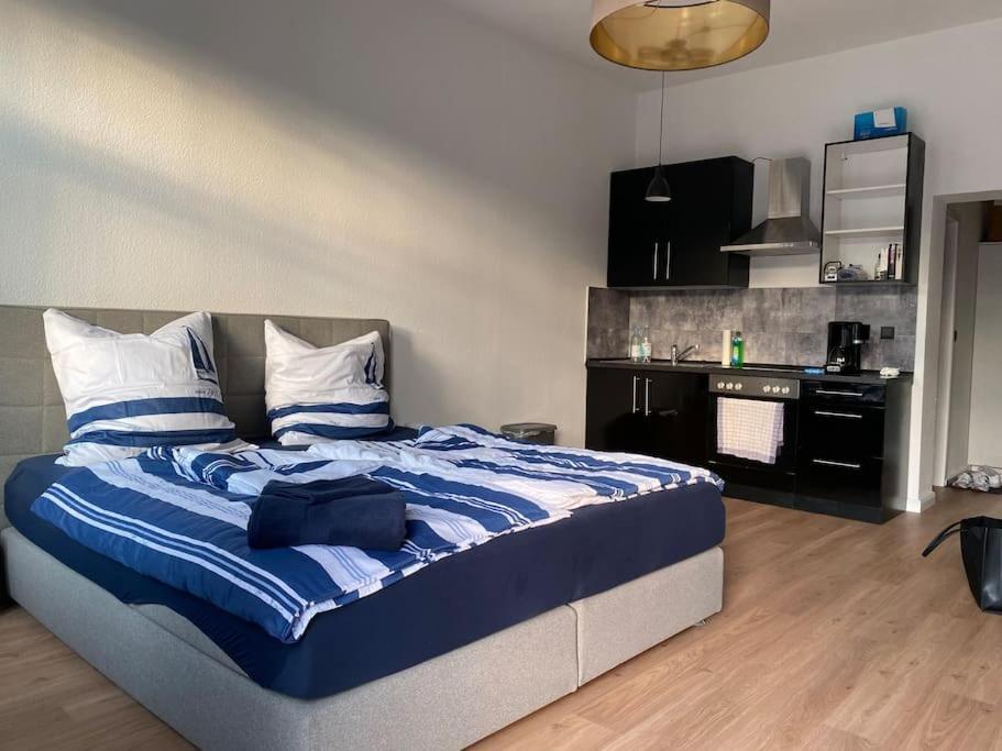 Apartment Innenstadt Refugium In Ruhiger Wasserlage+balkon *
