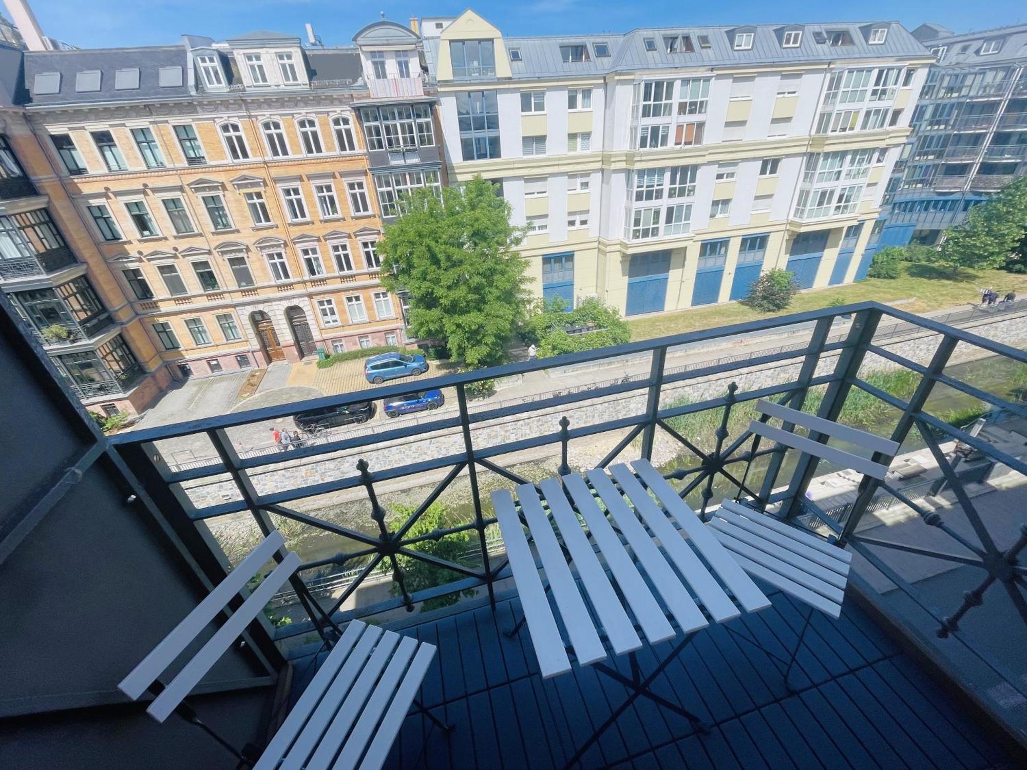 Innenstadt Refugium In Ruhiger Wasserlage+balkon Apartment *
